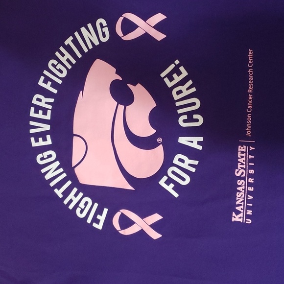 K-State.Vintage Cancer Awareness, Fighting for a Cure. Johnson Center. Size XL - Picture 2 of 11